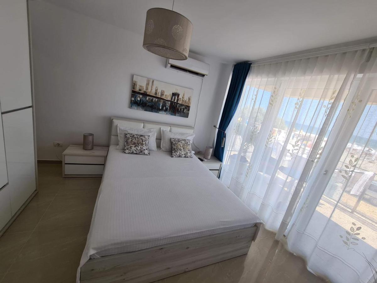Apartamento Briza Pe Promenada Năvodari Exterior foto