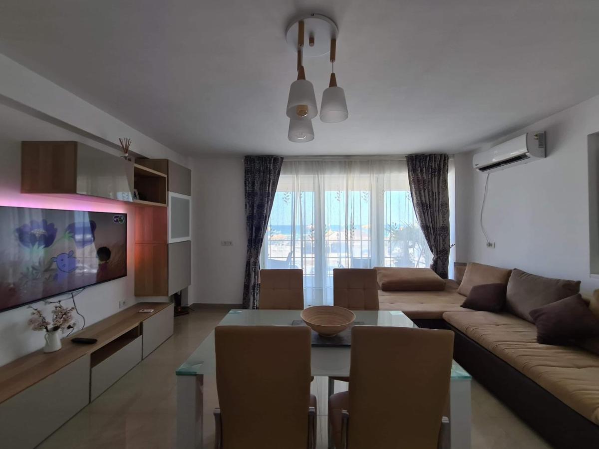 Apartamento Briza Pe Promenada Năvodari Exterior foto