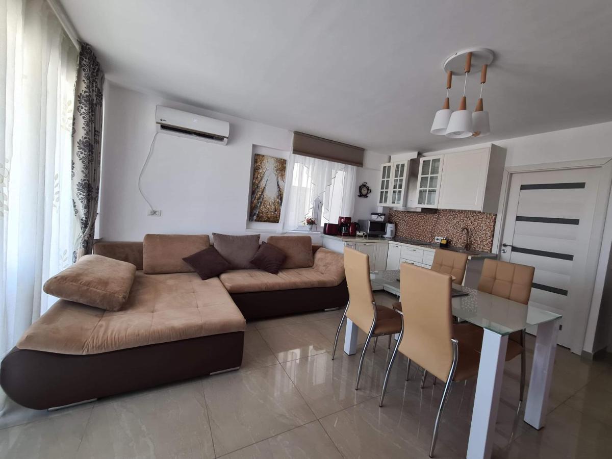 Apartamento Briza Pe Promenada Năvodari Exterior foto