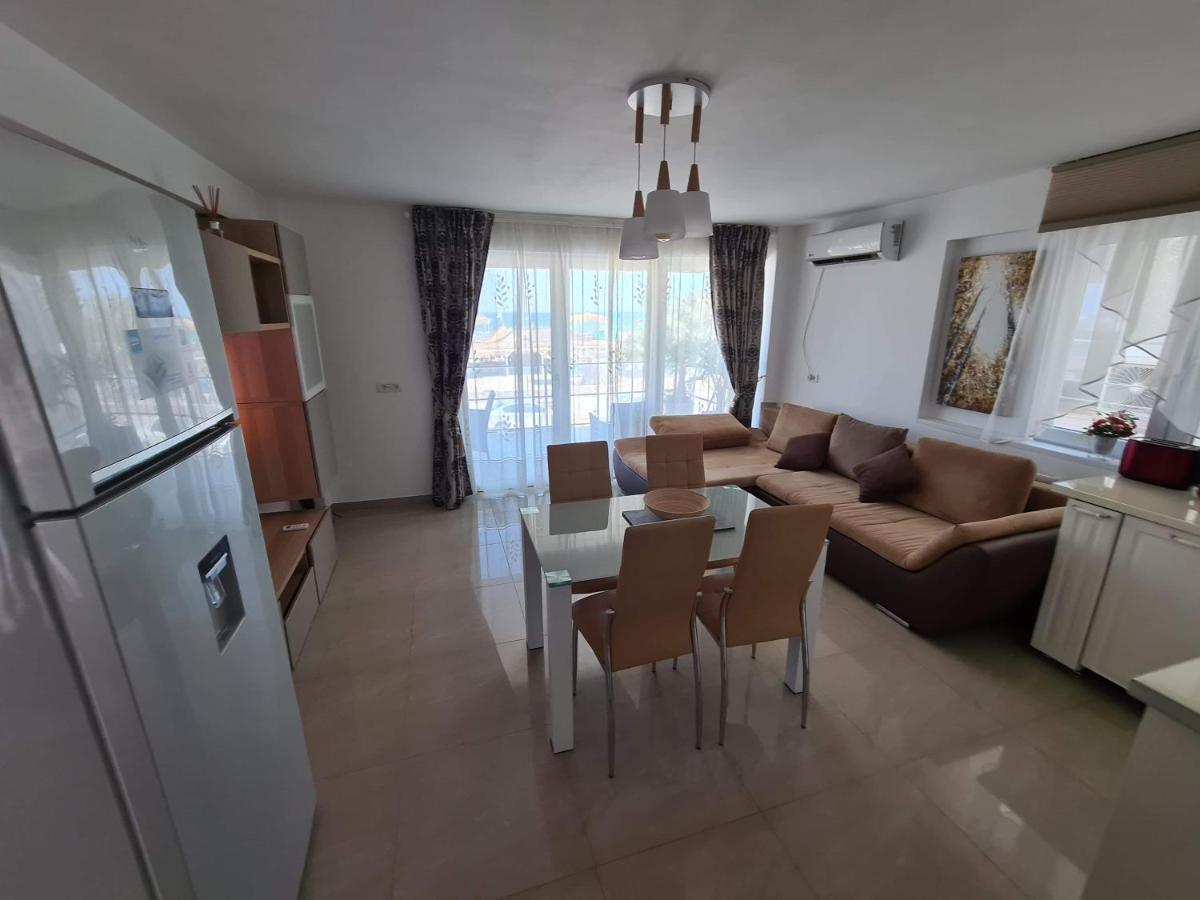 Apartamento Briza Pe Promenada Năvodari Exterior foto