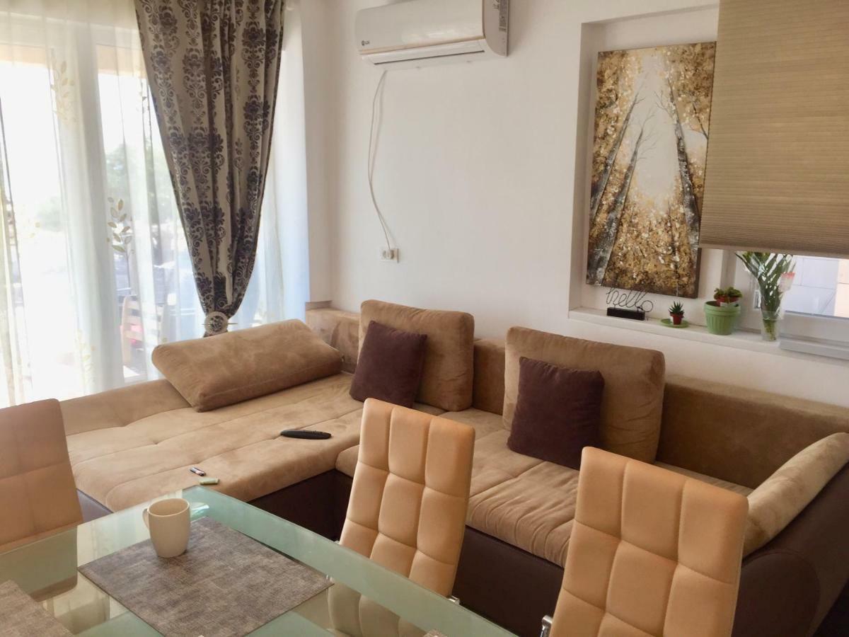 Apartamento Briza Pe Promenada Năvodari Exterior foto